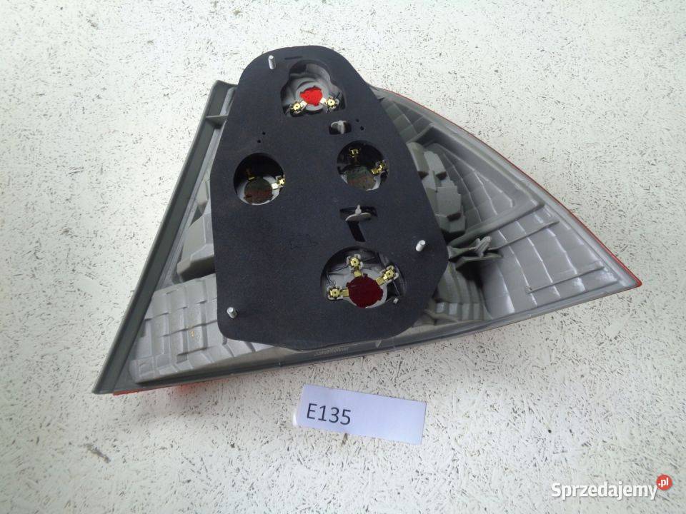 LAMPA TYŁ TYLNA LEWA TOYOTA COROLLA SEDAN 03 Pozostałe świętokrzyskie Skarżysko-Kamienna