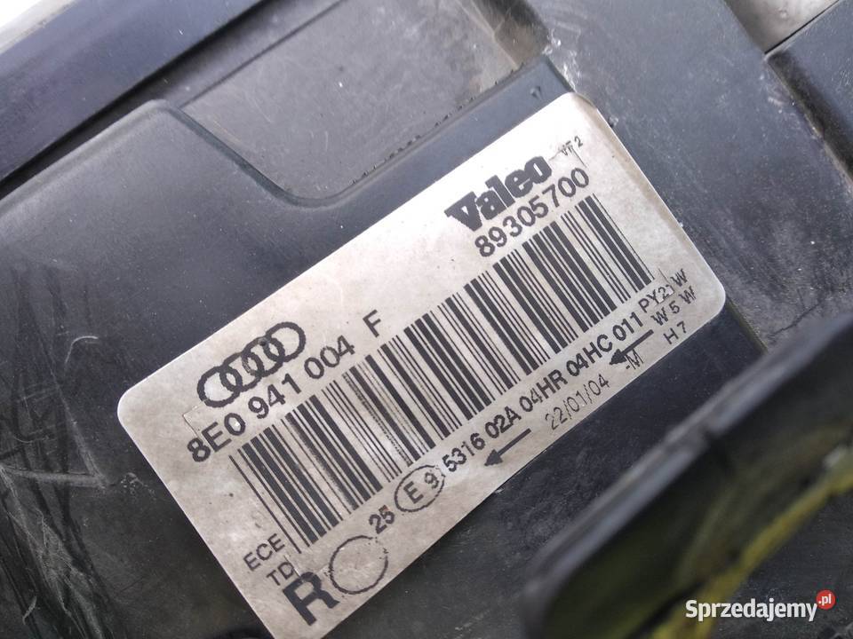 Audi A4 B6 lampa przednia prawa reflektor przód Lampy przednie łódzkie