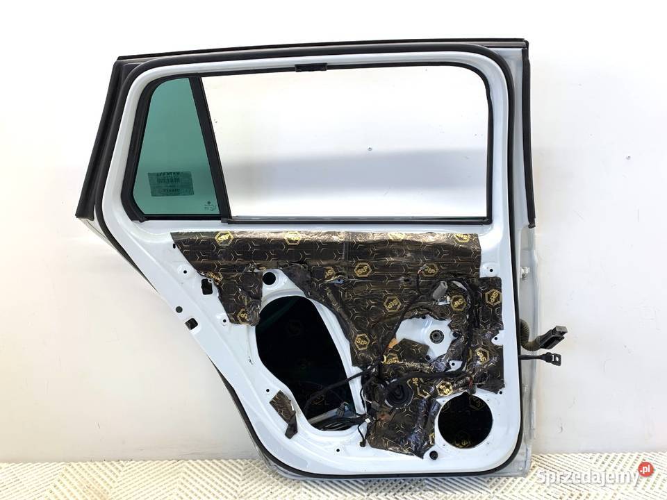 DRZWI LEWY TYŁ 2Y2Y SKODA SUPERB III Kombi Moon