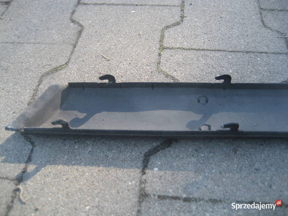 bmw 5 e34 listwa zderzaka tył lewa 51121944185 osobowe Rakoniewice
