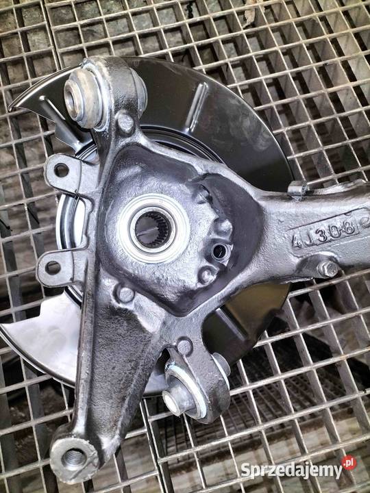 Zwrotnica lewa tylna BMW E36 E46 COUPE CABRIO Poręba