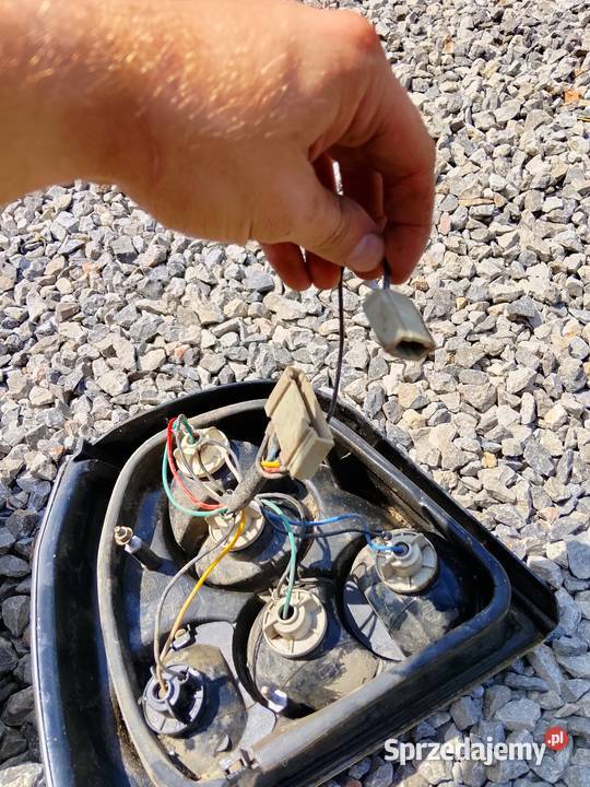 Lampy tył Lexus style golf 3 Rok produkcji 1999 świętokrzyskie Baćkowice sprzedam