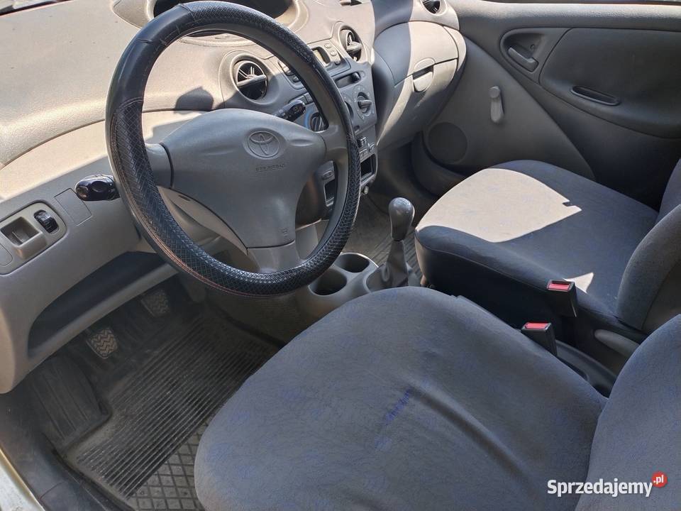 Toyota Yaris 10 2001r Jarosław