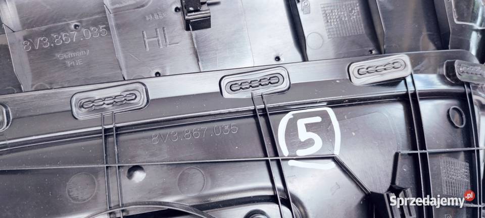 BOCZEK LEWY TYŁ AUDI A3 8V 8V3867035 MATERIAŁ 5