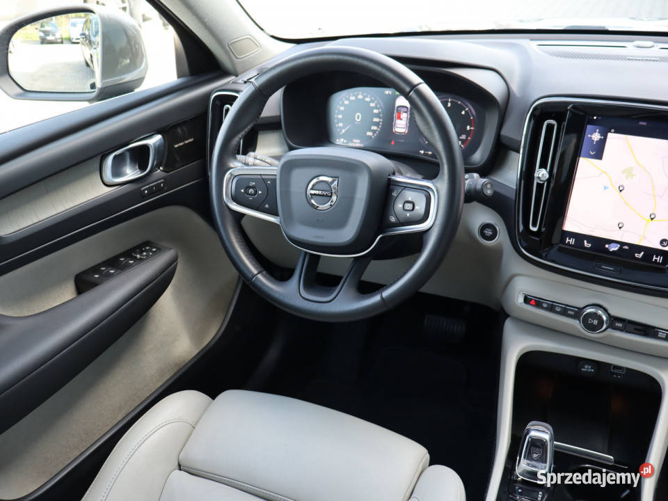 Volvo XC40 D4 AWD czujnik zmierzchu Katowice