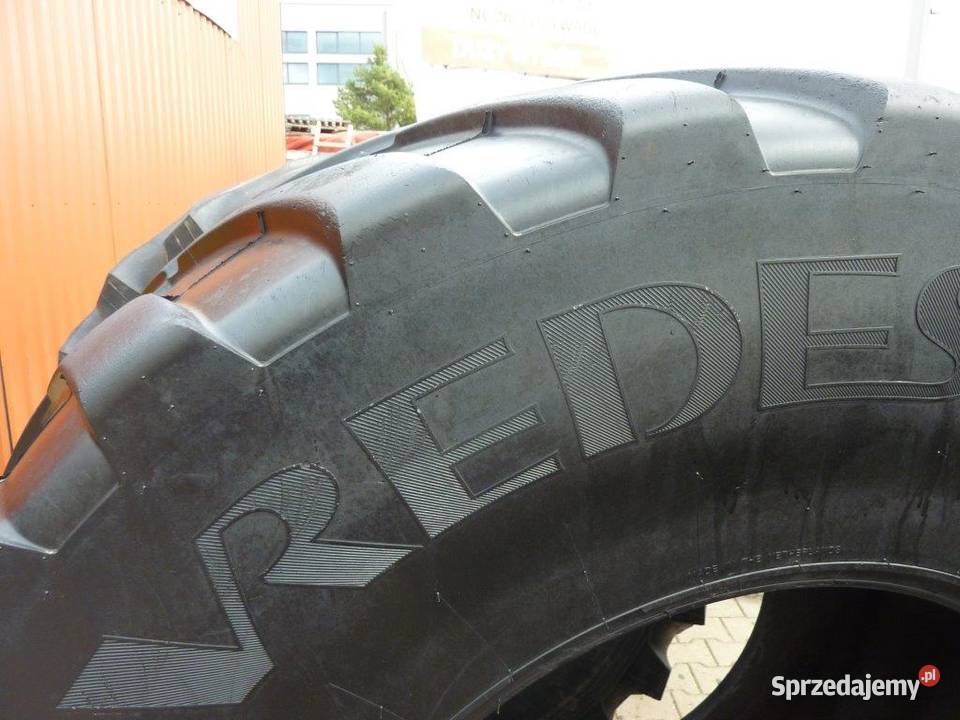 Opona używana rolnicza 80060R32 VREDESTEIN 60 Pozostałe Zaścianki