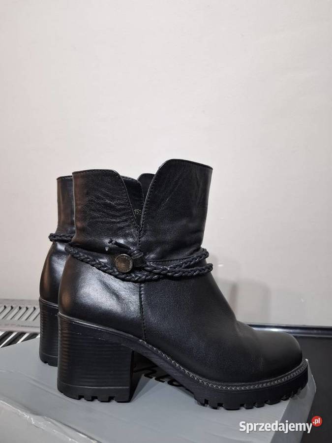 Botki damskie 38 czarne skórzane Kozaki małopolskie Kraków