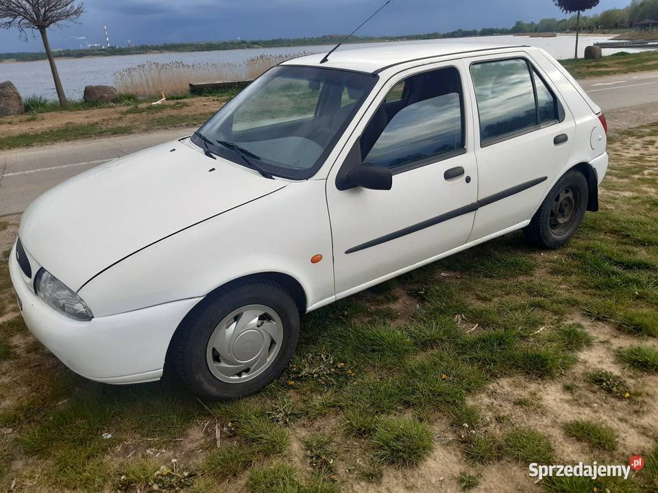 fors fiesta 13 60 benzyna w peln i sprawny nie