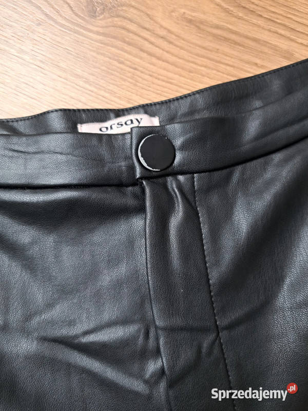 Czarne spodnie ze skóry ekologicznej Orsay pomorskie Trąbki Wielkie
