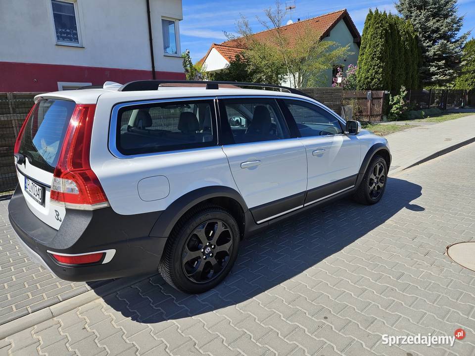 Volvo XC 70 XII 20 Diesel 183 2014r Kombi Pilchowo