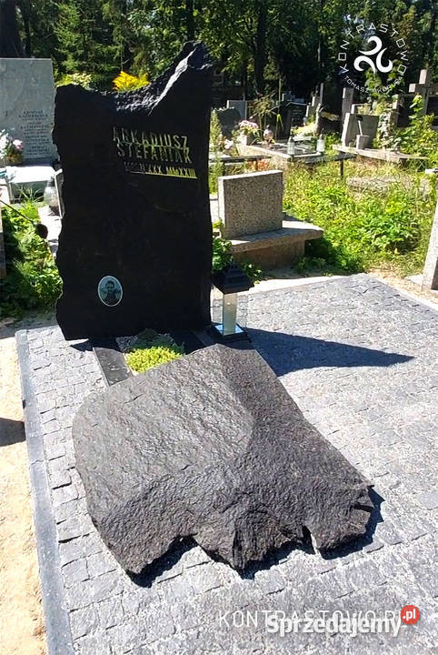 Nowoczesne nagrobki pomniki rzeźbiarskie Pozostałe Łódź