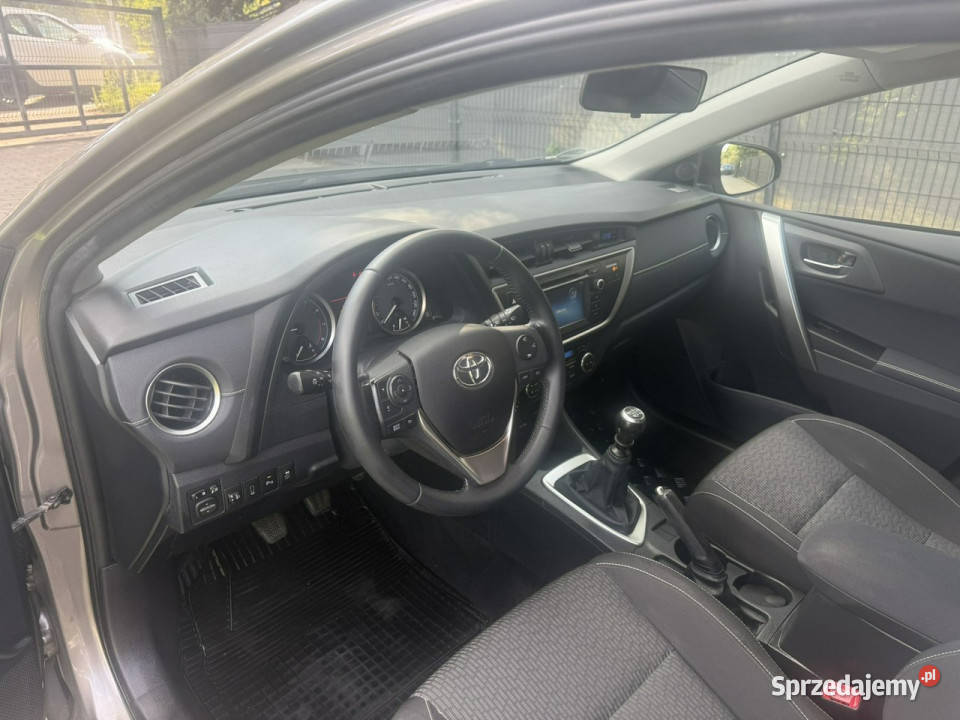 Toyota Auris 16 Benzyna Serwisowany Gwarancja Auris Piekoszów