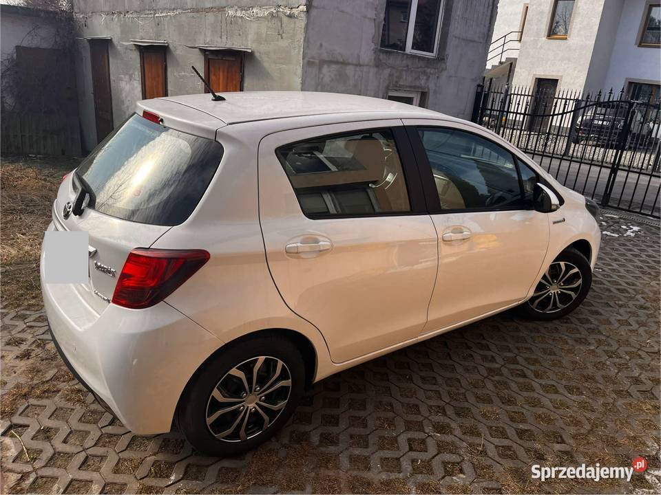 Toyota Yaris 2017automat hybryda bluetooth Pruszków
