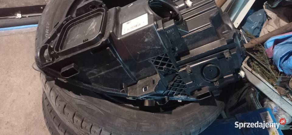 Lampa przednia prawa Mercedes W176 A klasa Witaszyce