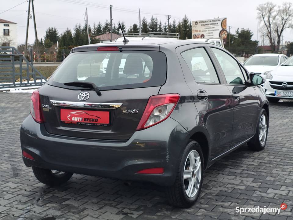 TOYOTA YARIS 13BENZYNA Kamera Cofania Zadbana Hatchback Zarszyn
