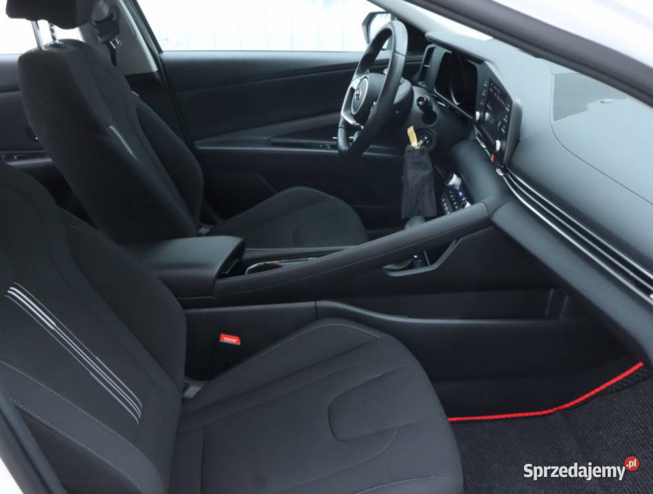Hyundai Elantra 16 MPI