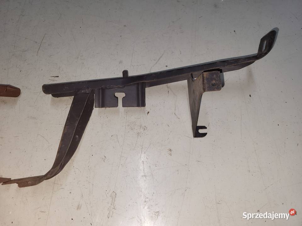 Wartburg 353 Nowe mocowania zderzaka przedniego osobowe Piaseczno sprzedam
