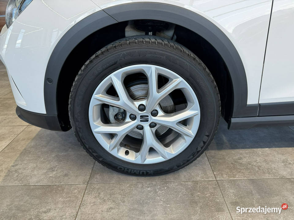 Seat Arona FR 10TSI 110 M6 20222023 r salon fa Myślenice