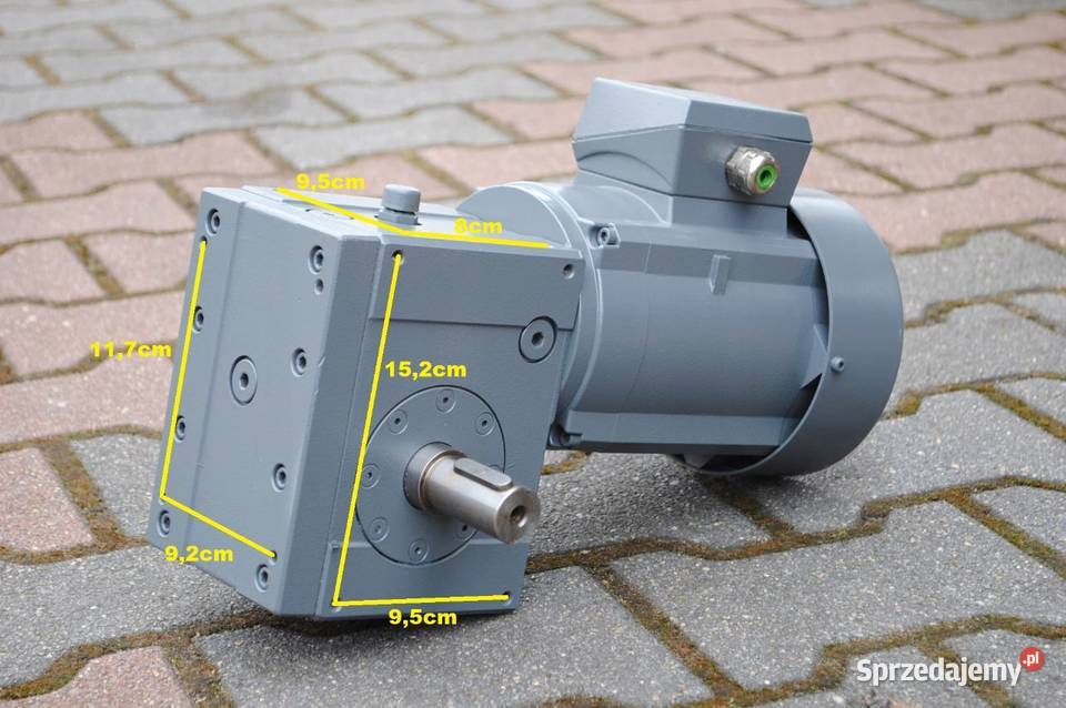 Motoreduktor kątowy 055kw 120obrmin ZURRER AG Kargowa