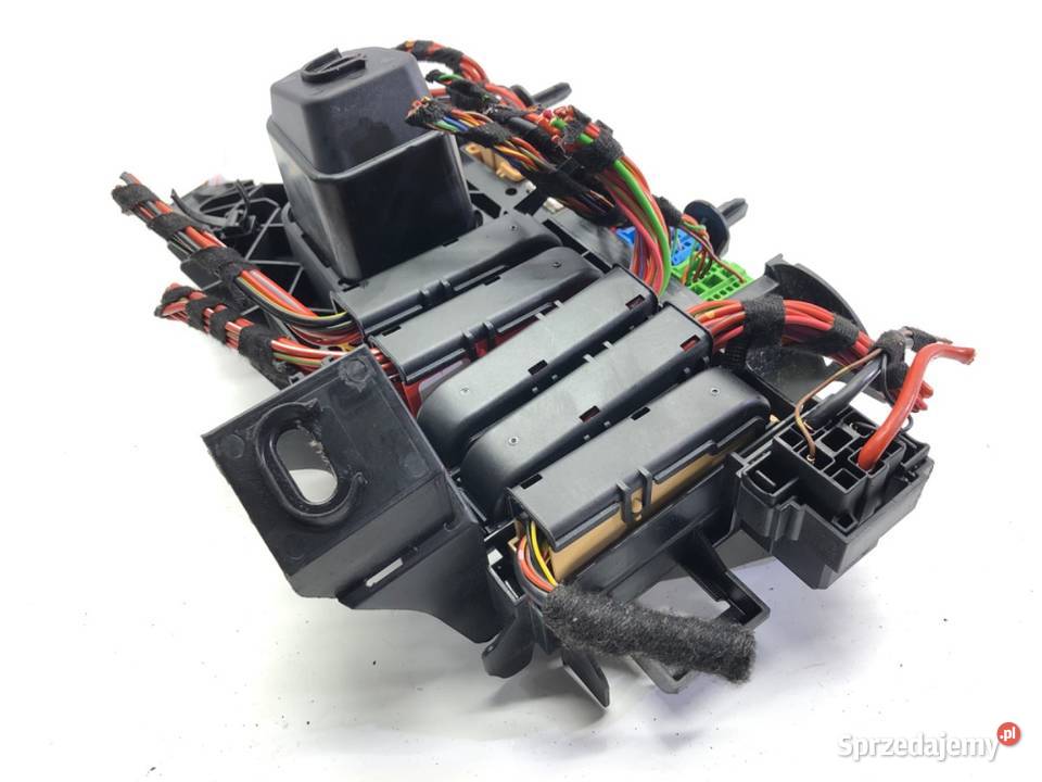 SKRZYNKA BEZPIECZNIKÓW AUDI A7 C8 SportowyCoupe osobowe sprzedam