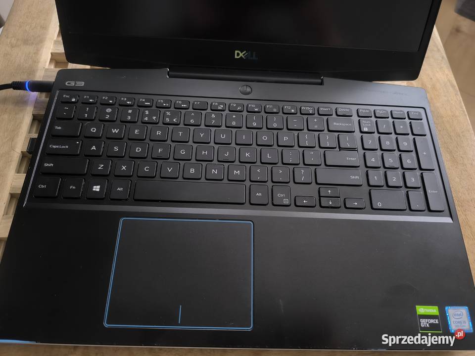 Syndyk sprzeda laptopa DELL P89F001 Poznań