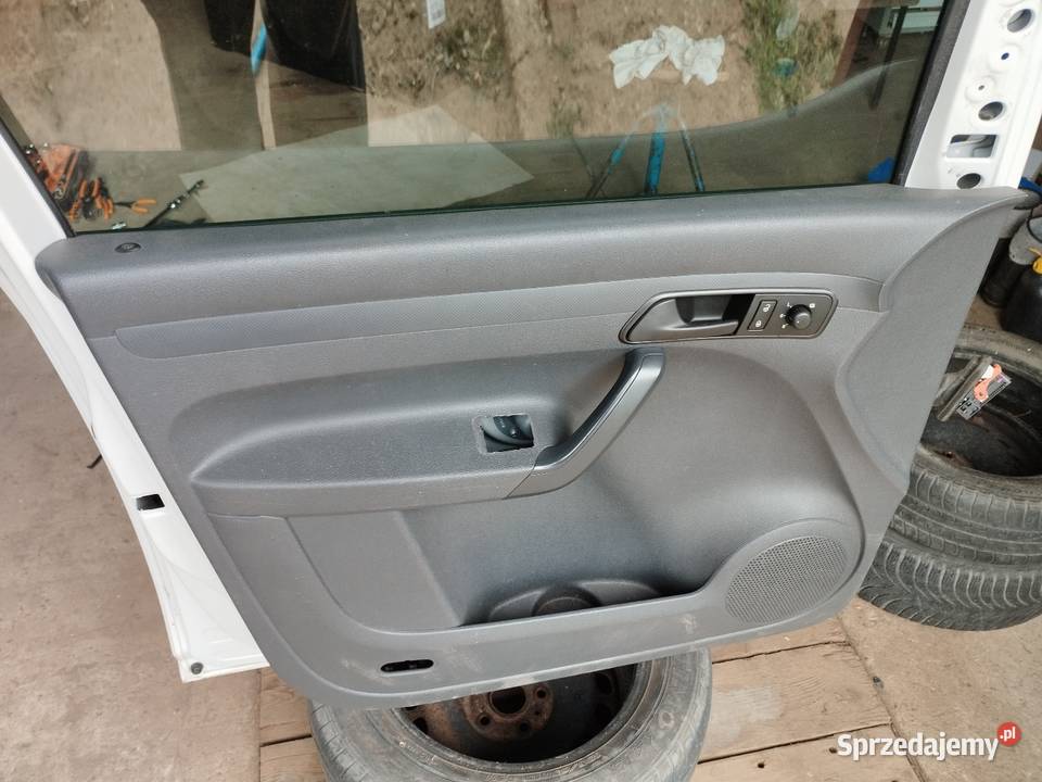 Drzwi szyba boczek Caddy 3 2014 LB9A lewe Kamocin sprzedam
