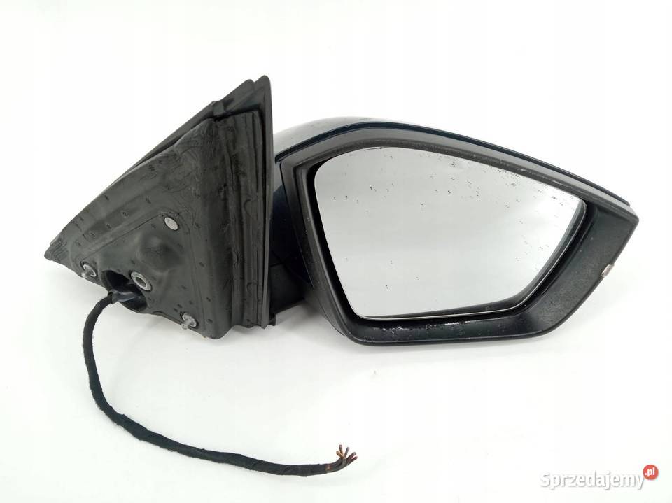 LUSTERKO PRAWE 8PIN EUROPA 85885769J Skoda Kamiq