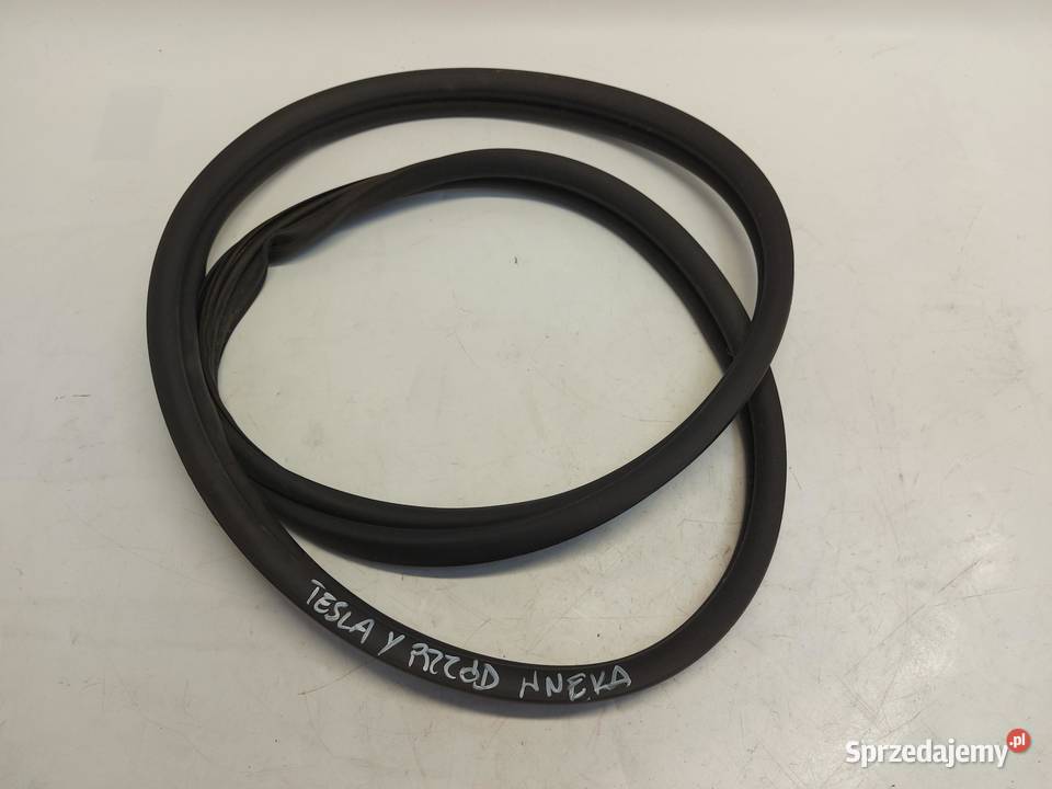 TESLA MODEL Y 2024r USZCZELKA PRZÓD dolnośląskie