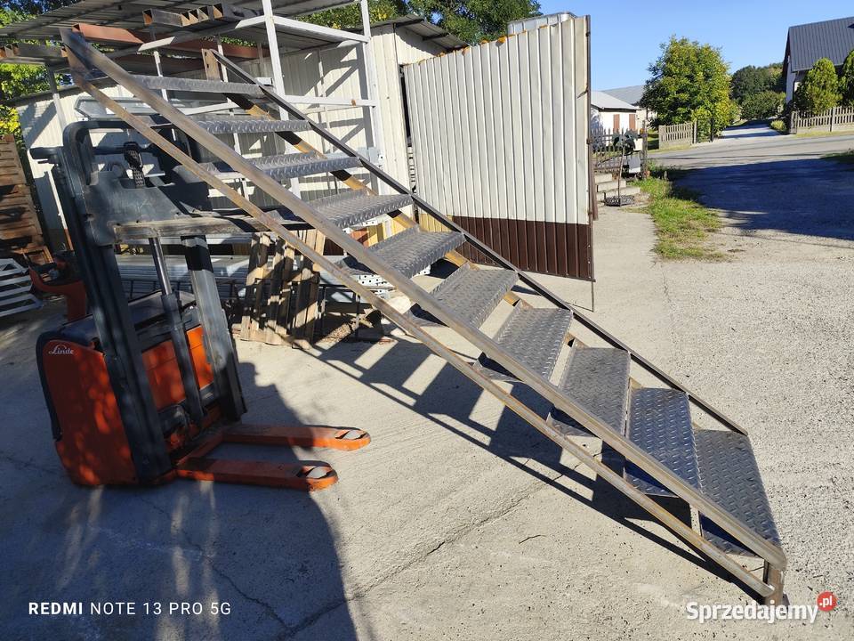 Schody metalowe szerokie 86 wejście na 206 10 lubelskie Elżbieta