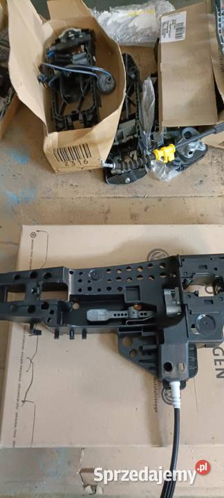 NowPodstawa Klamki AUDI A1 A4 B8 A5 8T Q5 A7 Luzino