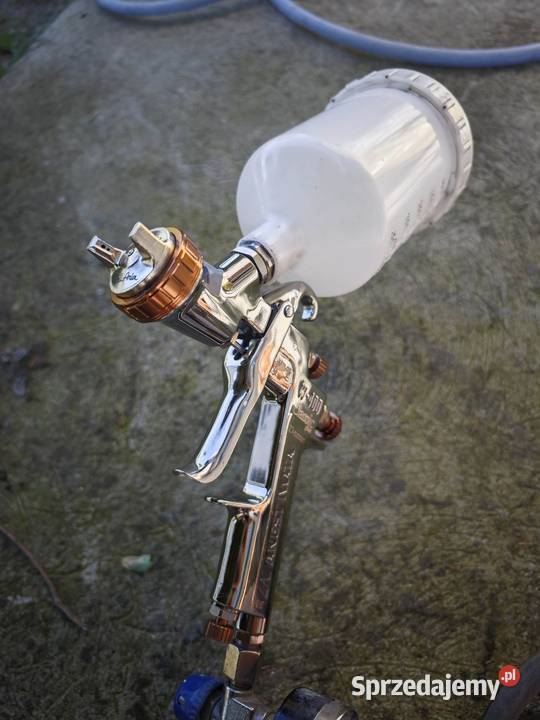 Pistolet iwata BellAria super stan
