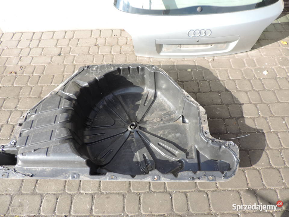 WANNA BAGAŻNIKA RENAULT MEGANE 3 III 5D HB Pozostałe Nowy Sącz