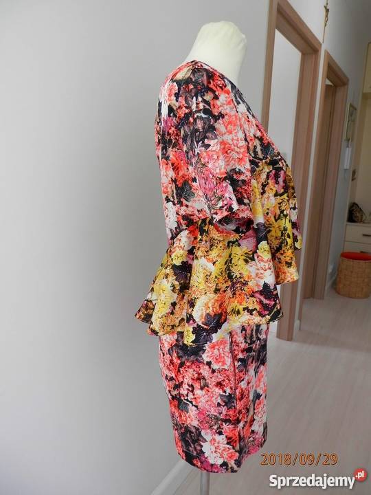 Kombinezon Boohoo Kwiaty Modna Falbana Krótki Kwiatki Łomża sprzedam