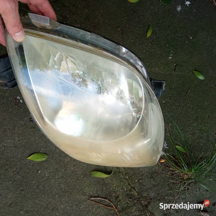 Lampy przód toyota Yaris 2005 Valeo europa Lampy przednie Szczecin