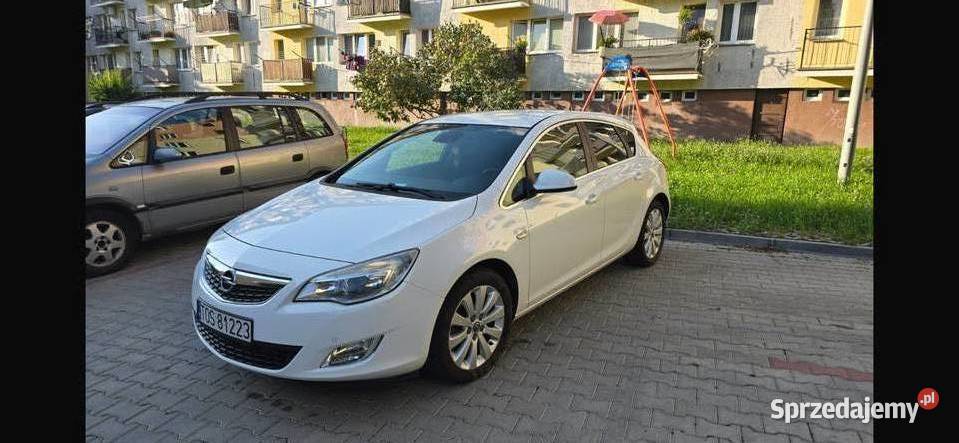 Opel Astra J 20 cdti Astra Starachowice sprzedam