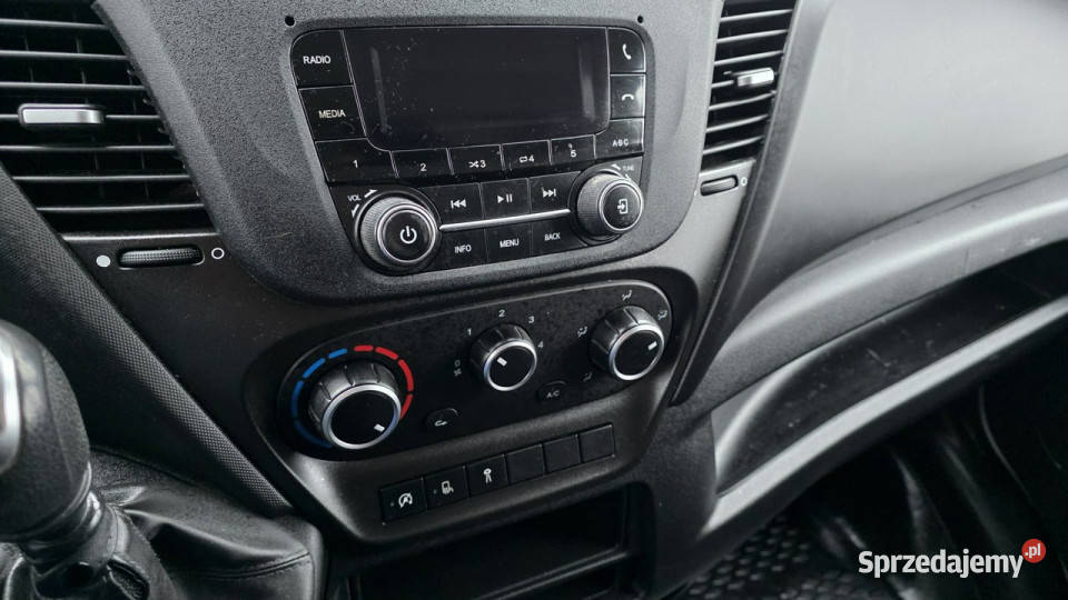 Iveco Daily 35S14 klima 3 osobowy pojedyńcze manualna śląskie Chełm Śląski