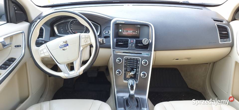 Volvo xc60 T5 AWD mazowieckie Kozice