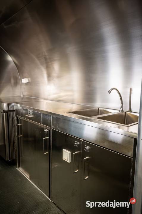 Delistar EasyGo 280 przyczepa gastronomiczna Jarocin