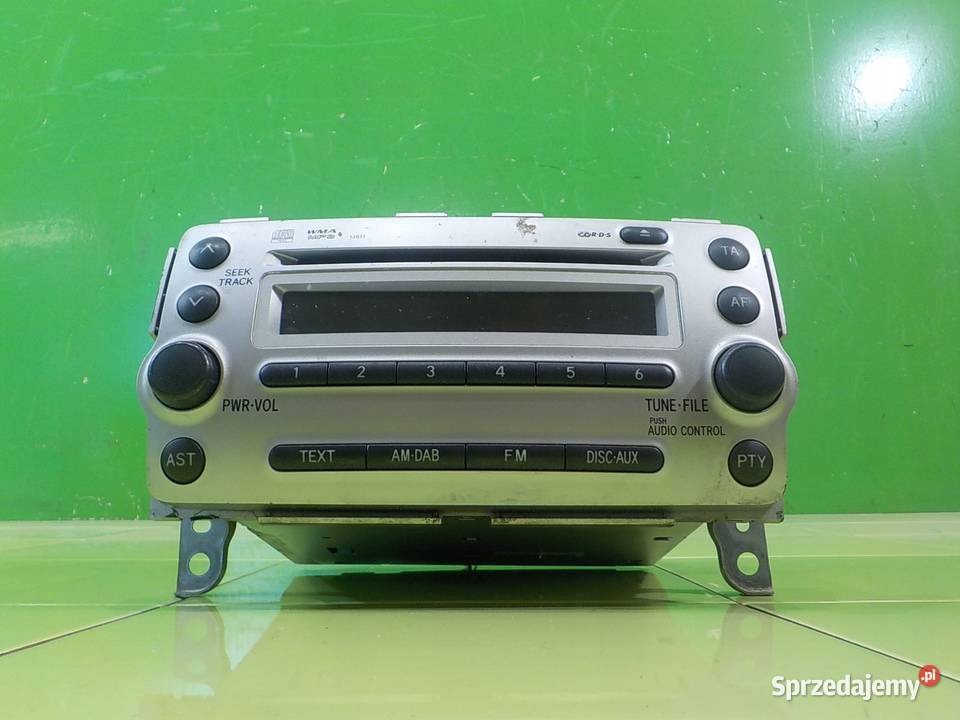 TOYOTA URBAN CRUISER 13 VVTI 09r 5D radio CD Suków