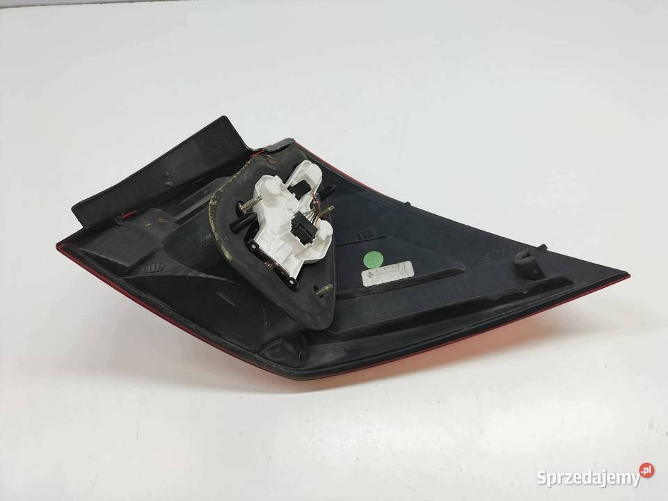 LAMPA TYŁ LEWA SEDAN 8200142682D Renault Megane Rok produkcji 2003 sprzedam