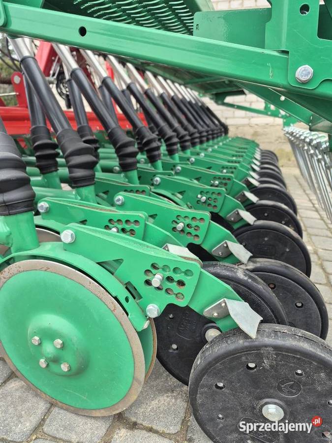 Siewnik AgroMasz SR300 dwutalerzowy z nadstawką Agromasz lubelskie Puławy