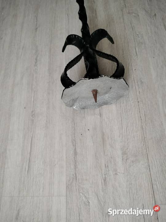 Stary Kuty świecznik metalowy 63 Pozostałe