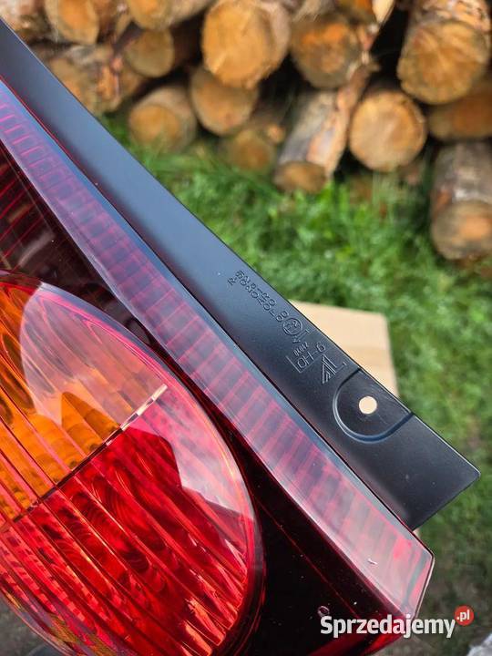 Lampa lewa lewy tył tylna Peugeot 107 1607990580 sprzedam