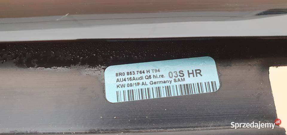 AUDI Q5 8R0 LISTWA ZGARNIAJACA PRAWY TYŁ Karoseria