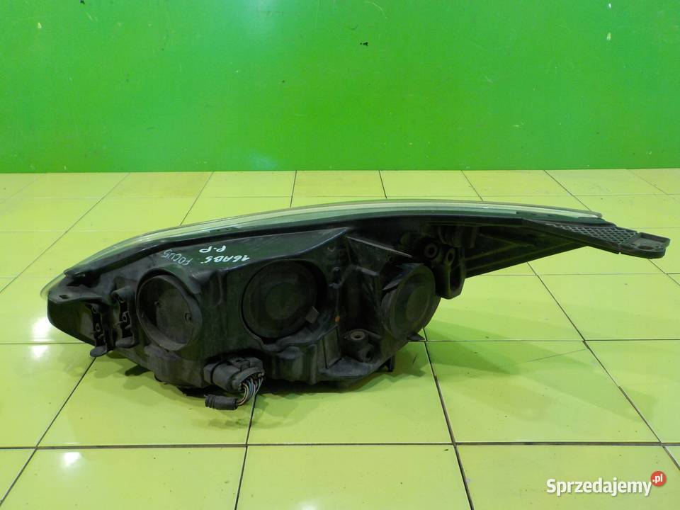 FORD FOCUS MK3 16 TDCI 12r HB 5D lampa prawa mazowieckie Suków