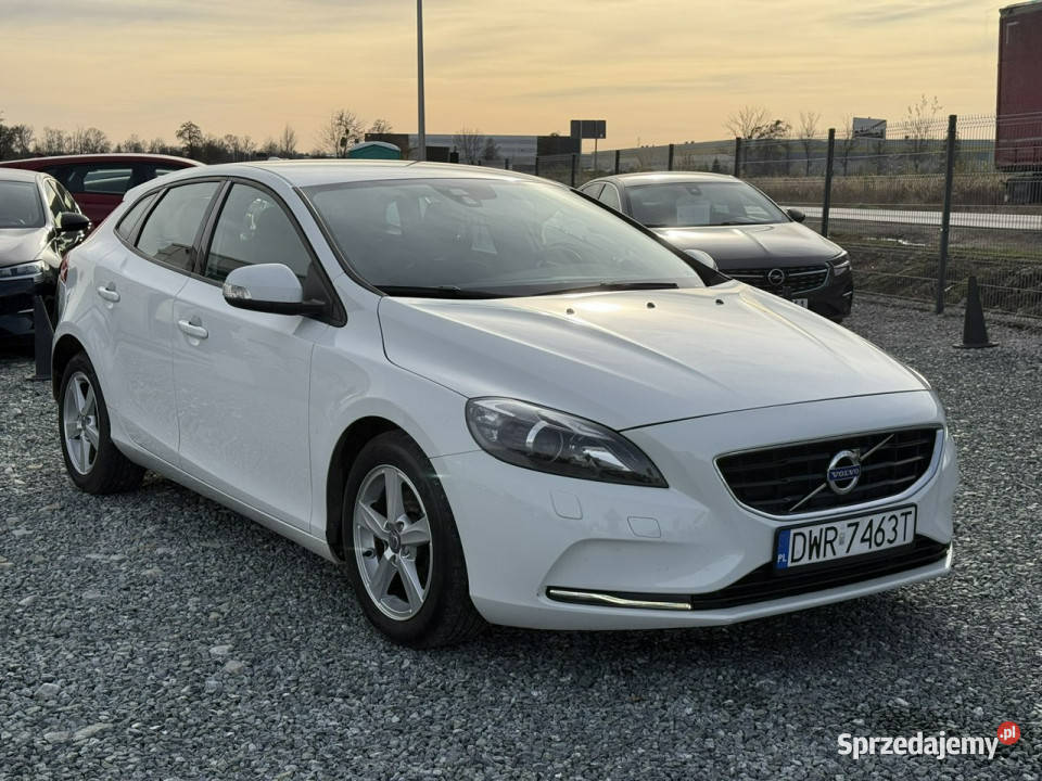 Volvo V40 16 D2 114 2014r Climatronic KINETIC Wojkowice