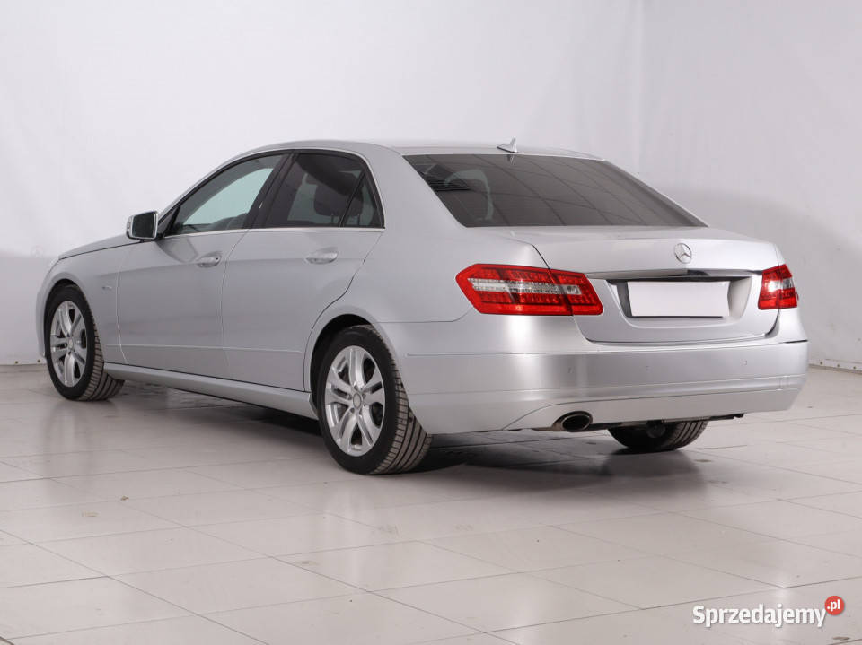 Mercedes E E 200 skórzana tapicerka Piaseczno sprzedam