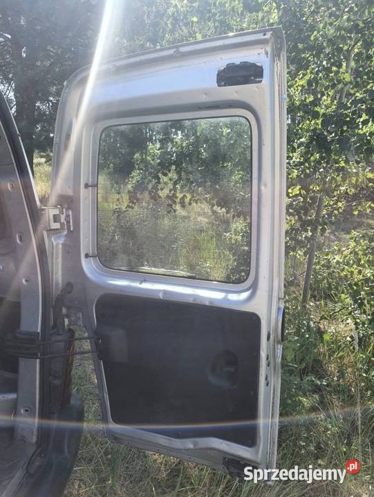 Drzwi prawe tylne Citroen Berlingo I 2006r 16 osobowe Drzwi Gostynin