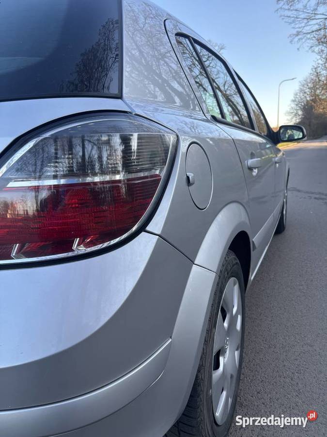 Opel Astra H 13TDCISalon Polska Samochody osobowe Poznań