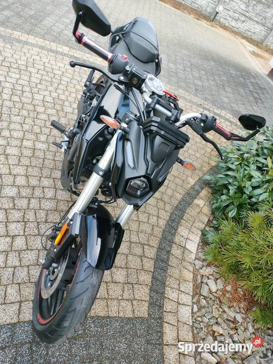 VOGE 125R Black metalic Motoryzacja